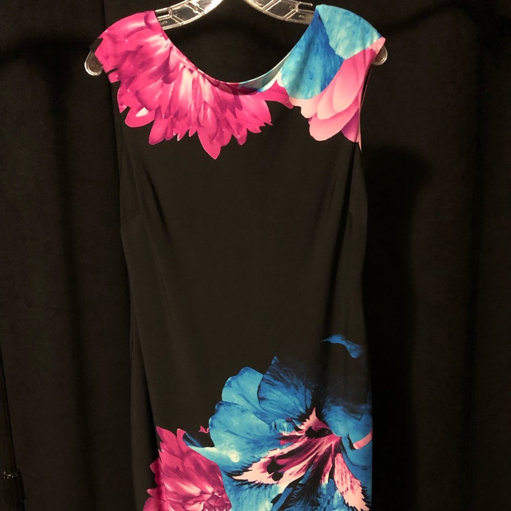 Moody floral LBD (Little Black dress)
